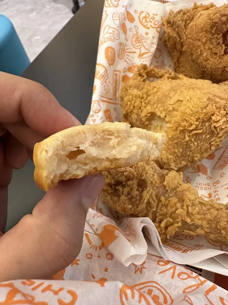 Salty Light Media_Popeyes_Sestao_review