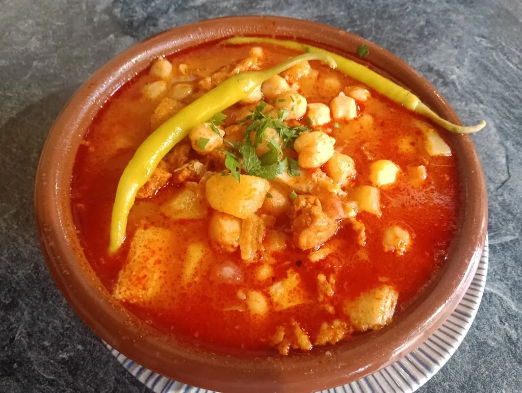 javier saiz_RestoBar La Cucaña_Aguas Cándidas_review