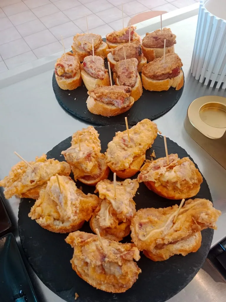 Menu_Bar-Restaurante Las Piscinas_Aguas Cándidas_image_6