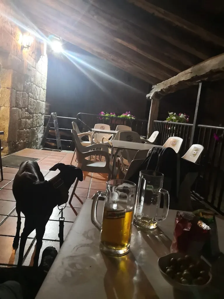 Álvaro Santiago Moreno_Bar HIJEDO_Alfoz de Santa Gadea_review