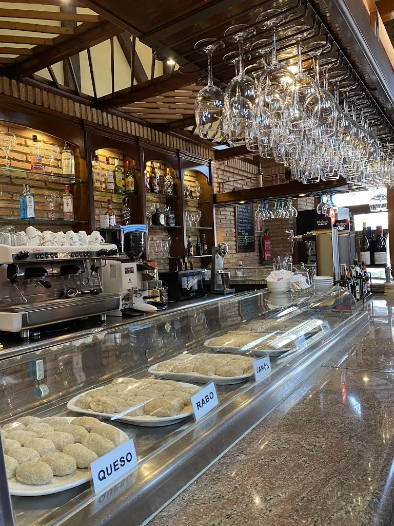 Cervecería El Alto Parrilla restaurant in Altos Los