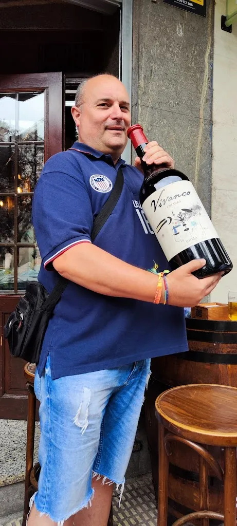 Oscar Gallardo_El rincón de María_Valle de Trápaga-Trapagaran_review