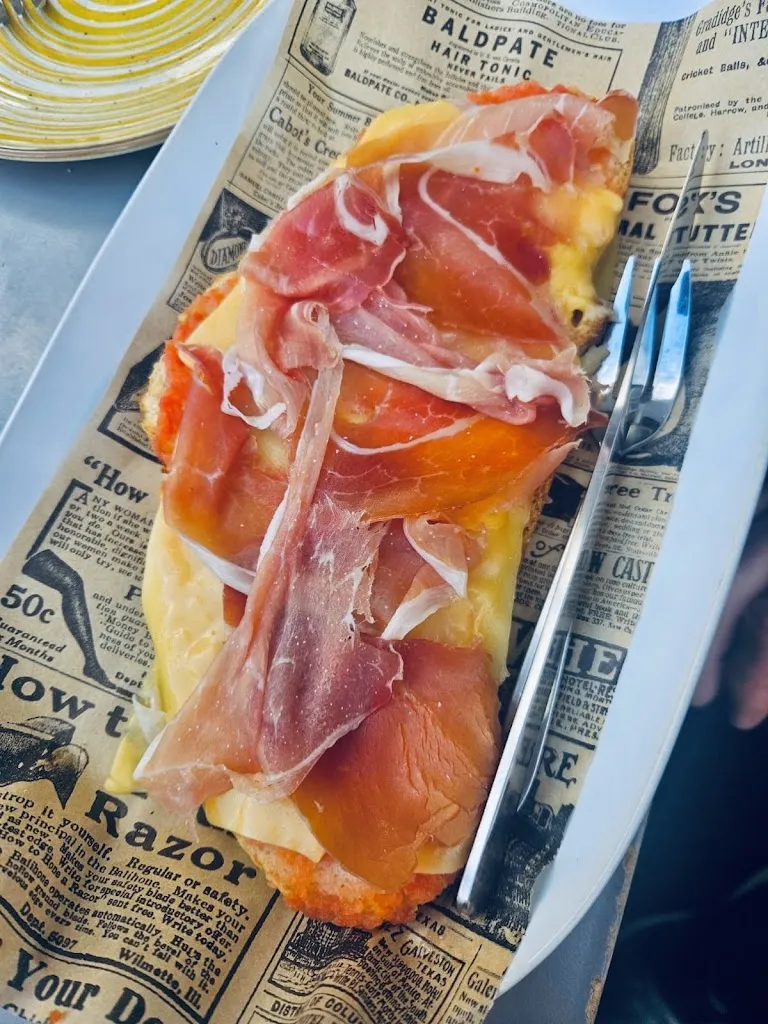 Lorena Rubio_Bar Larraineta_Valle de Trápaga-Trapagaran_review