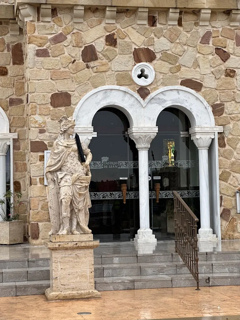 Moshé S_Restaurante Castillo de Izán_Anguix_review