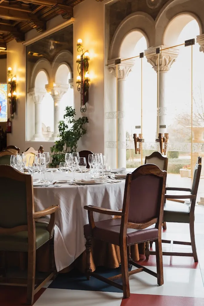Restaurante Castillo de Izán restaurant in Anguix