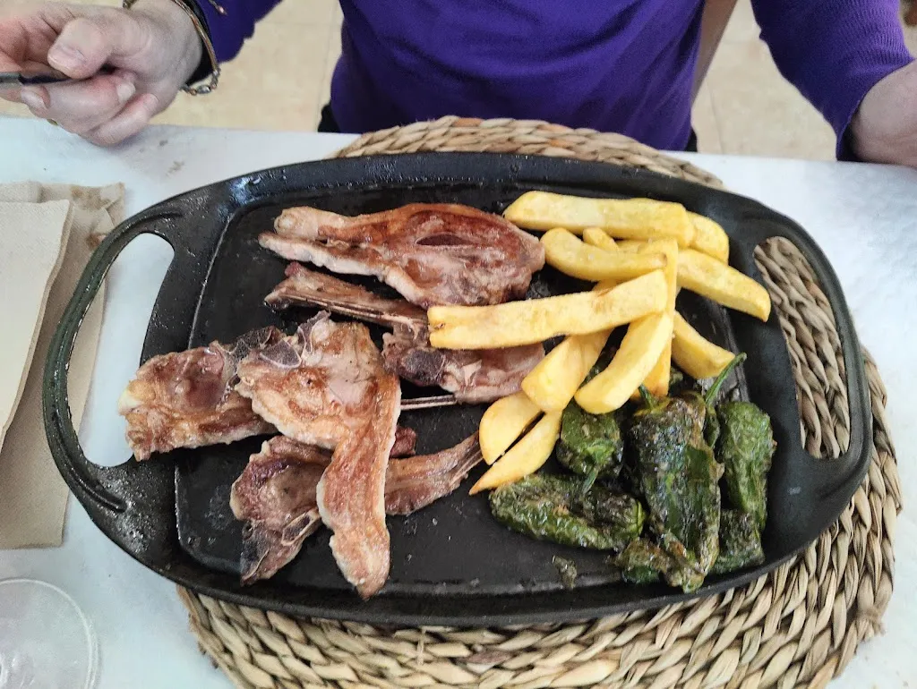 Fidel hoyos anton_Mónica Restaurante_Alfoz de Bricia_review