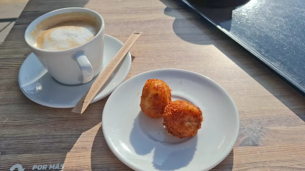 Área de Servicio Desfiladero La Pausa - Sentido Norte_Ameyugo_slider_image_2