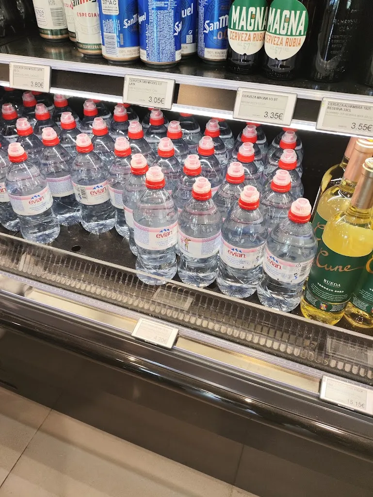 Kanfaly_Área de Servicio Desfiladero La Pausa - Sentido Sur_Ameyugo_review