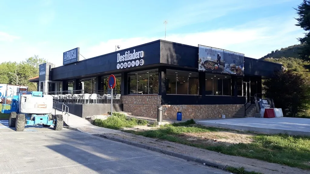 Área de Servicio Desfiladero La Pausa - Sentido Sur_Ameyugo_slider_image_3