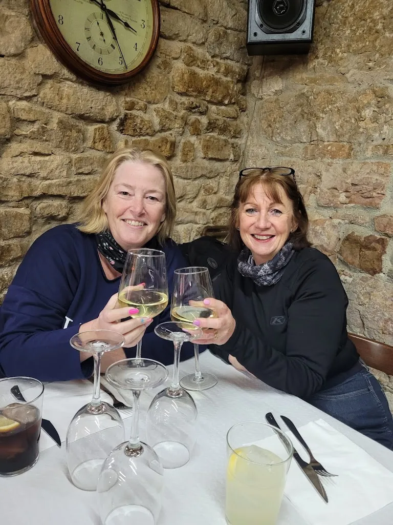 Martha O'Kelly_Mesón los Hidalgos_Alcocero de Mola_recensione