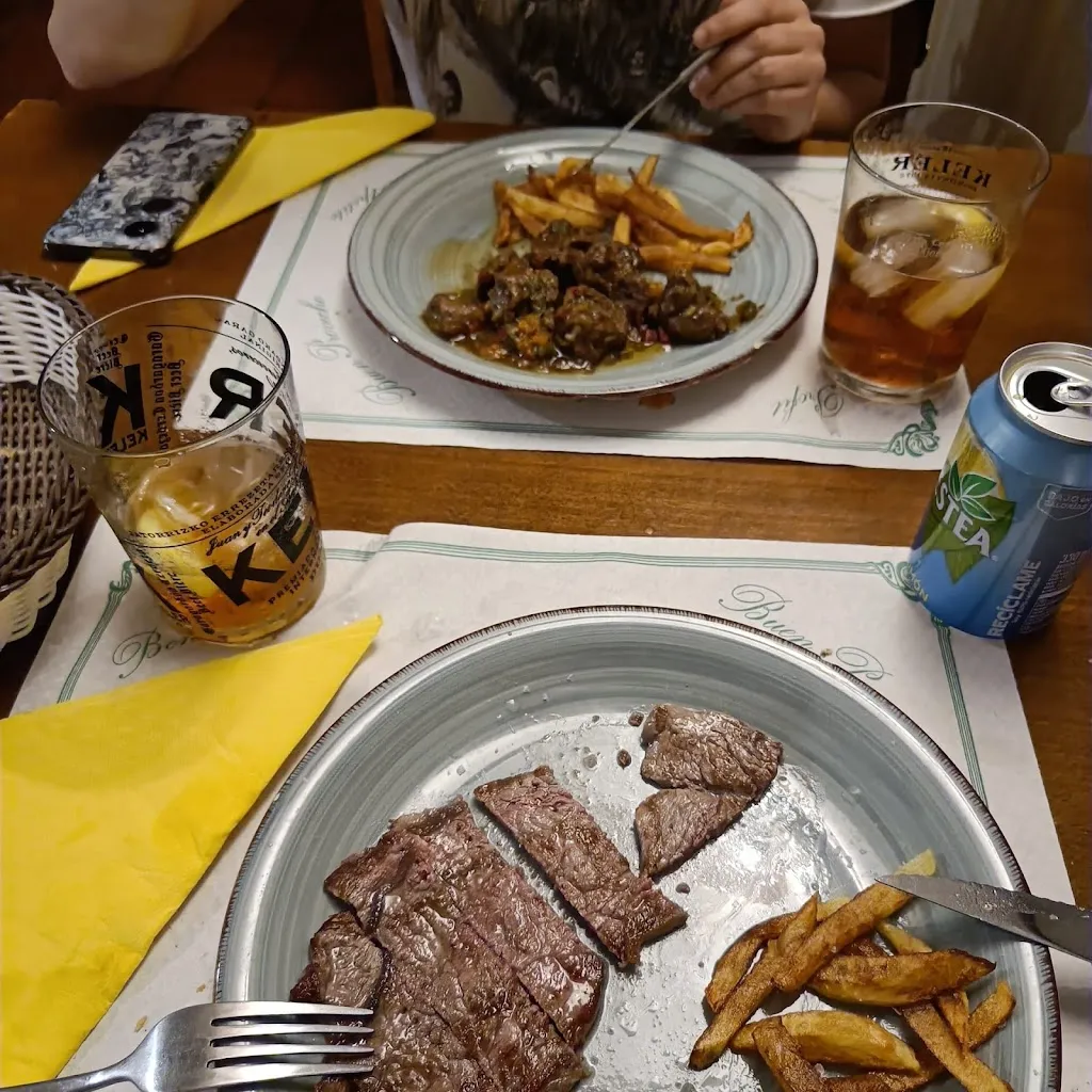 Daniela_Bar Restaurante Las campanas . Cantina de Quintanapalla_Alcocero de Mola_review