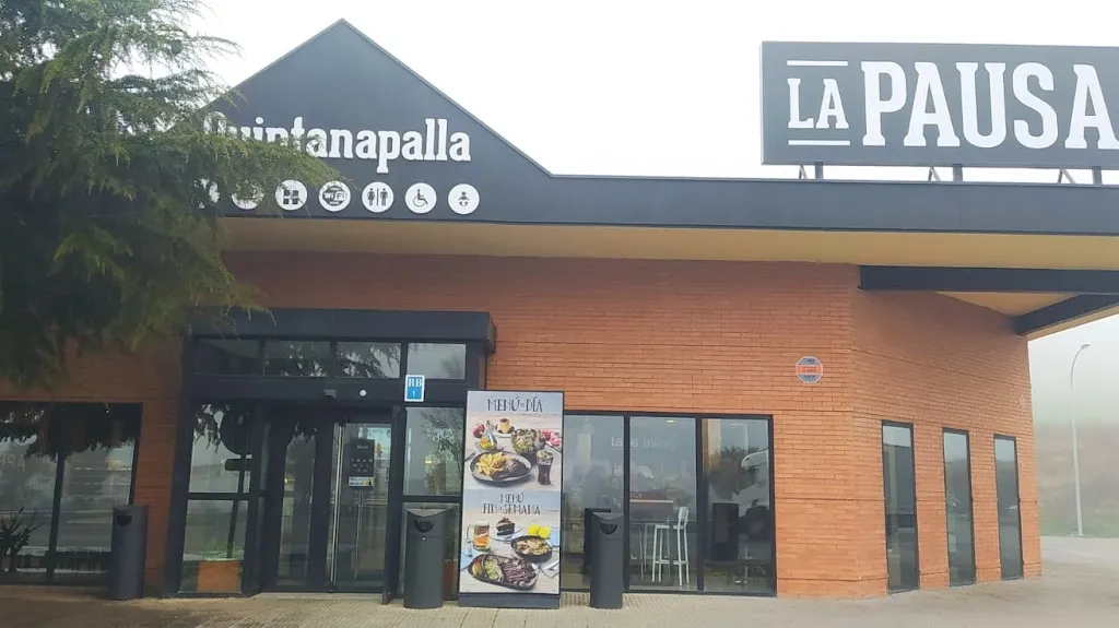 Área de Servicio Quintanapalla La Pausa_Alcocero de Mola_slider_image_1