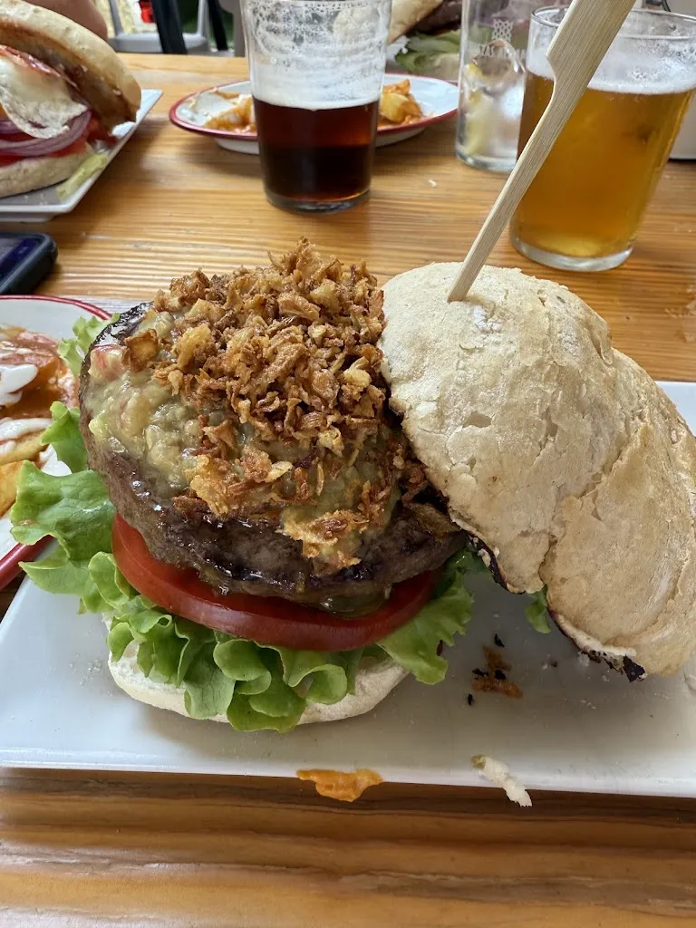 Alex Neumann_La Rústica Caravan-Bar_Alcocero de Mola_recensione