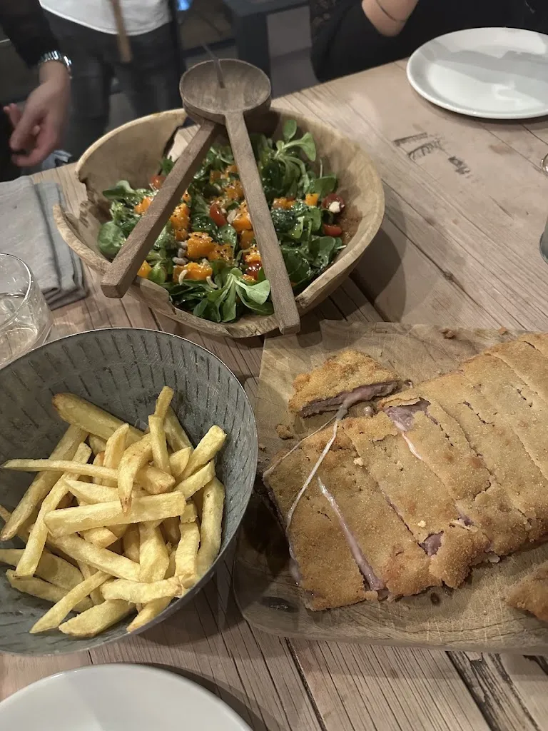 Anjadai Seals_Cuadrilla Alberto Alcocer_Alcocero de Mola_review