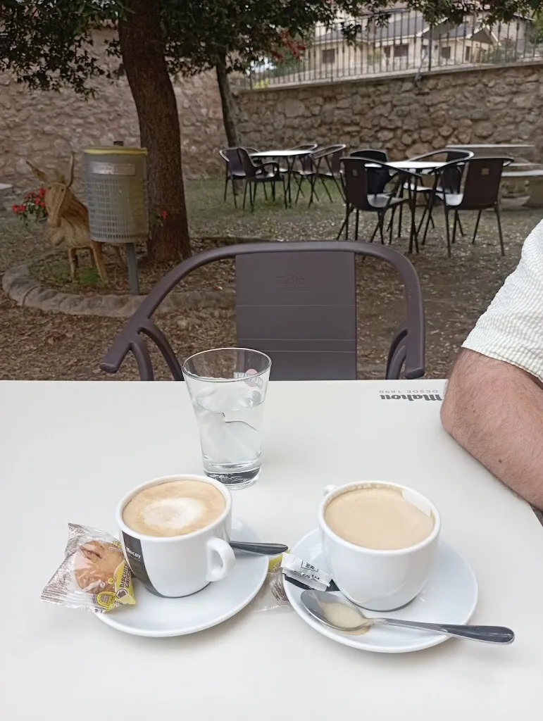 Encarna Montes Sastre_Taberna De Quintanavides_Alcocero de Mola_review