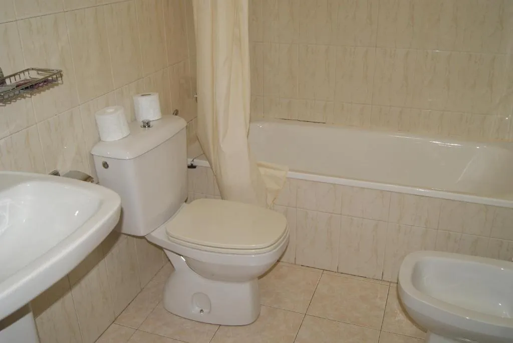 Hostal Hermanos Gutiérrez_Alcocero de Mola_slider_image_3