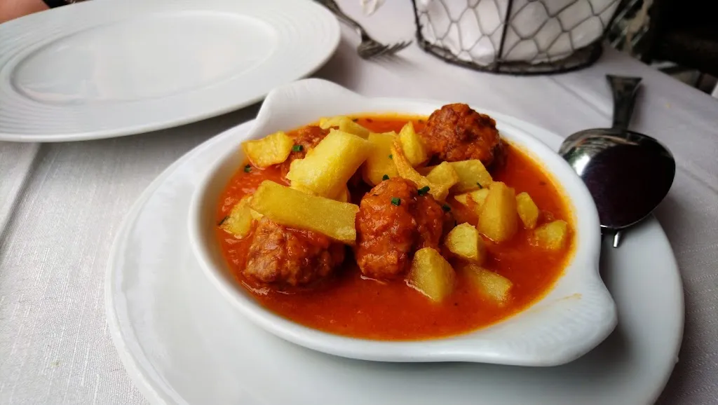 Alexander Smith_Restaurante Casa Pello_Alcocero de Mola_review