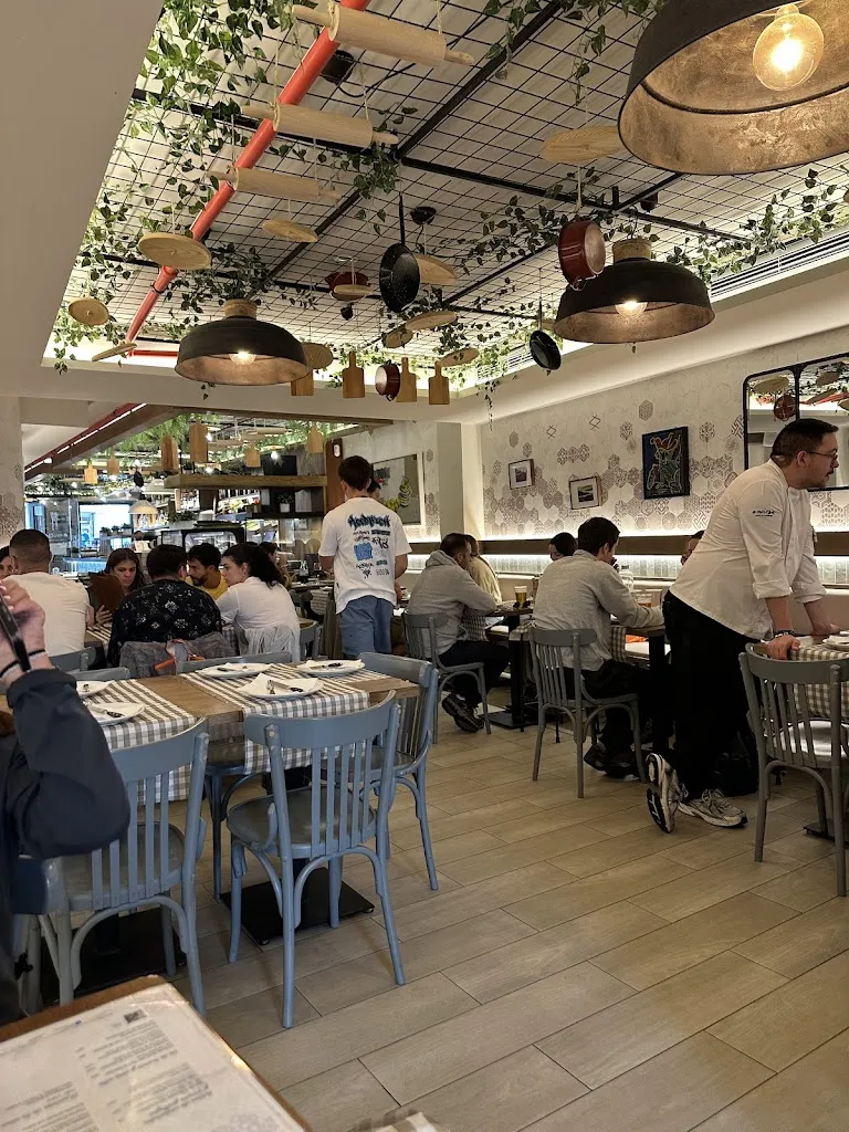 A Noiesa Casa de Comidas_Santiago de Compostela_slider_image_3