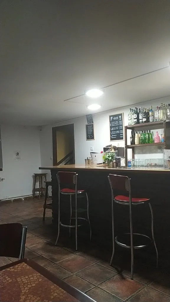 BAR RESTAURANTE LA TORRE_Arenillas de Riopisuerga_slider_image_1