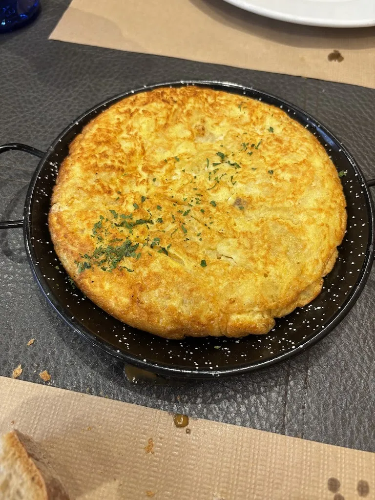 Arsenio Fernandez_Mesón 42_Santiago de Compostela_review