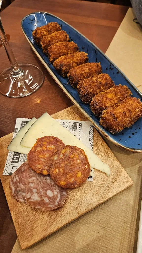 Bruno Ferenci_Mesón 42_Santiago de Compostela_review