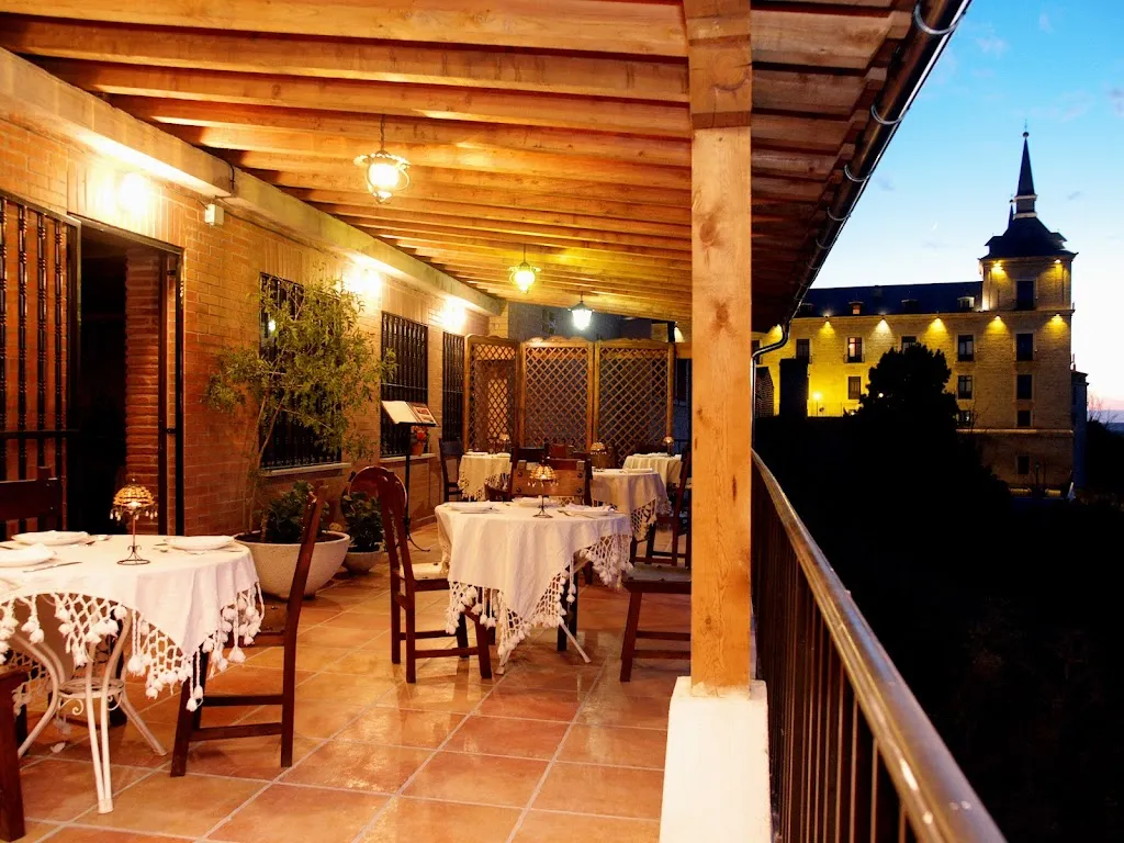 Asador de Eufrasio_Avellanosa de Muñó_slider_image_1