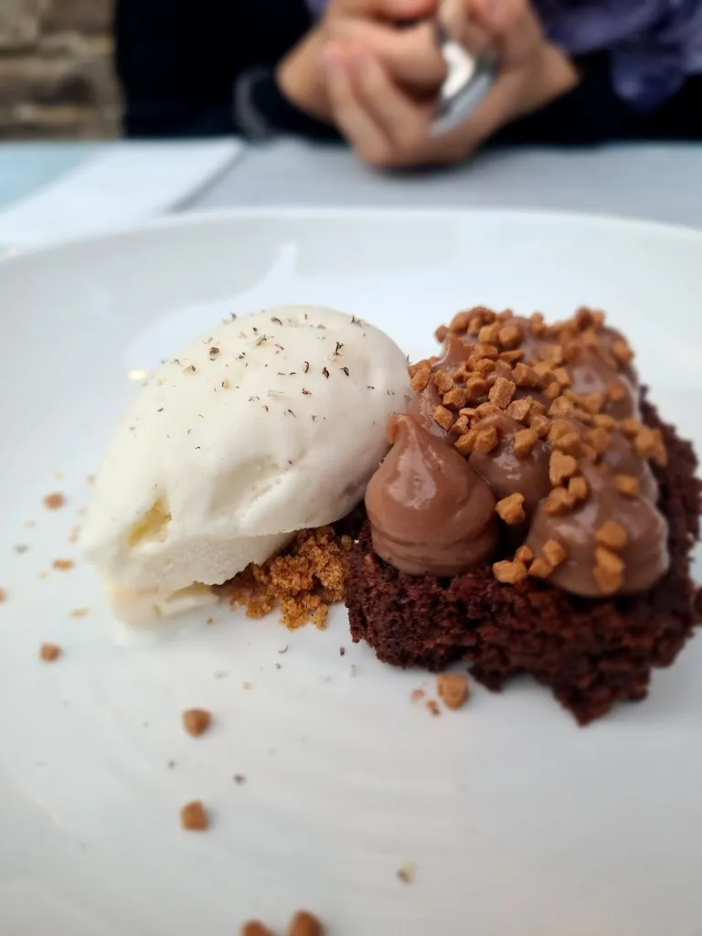 Daniele Cremona_O Sendeiro_Santiago de Compostela_Bewertung