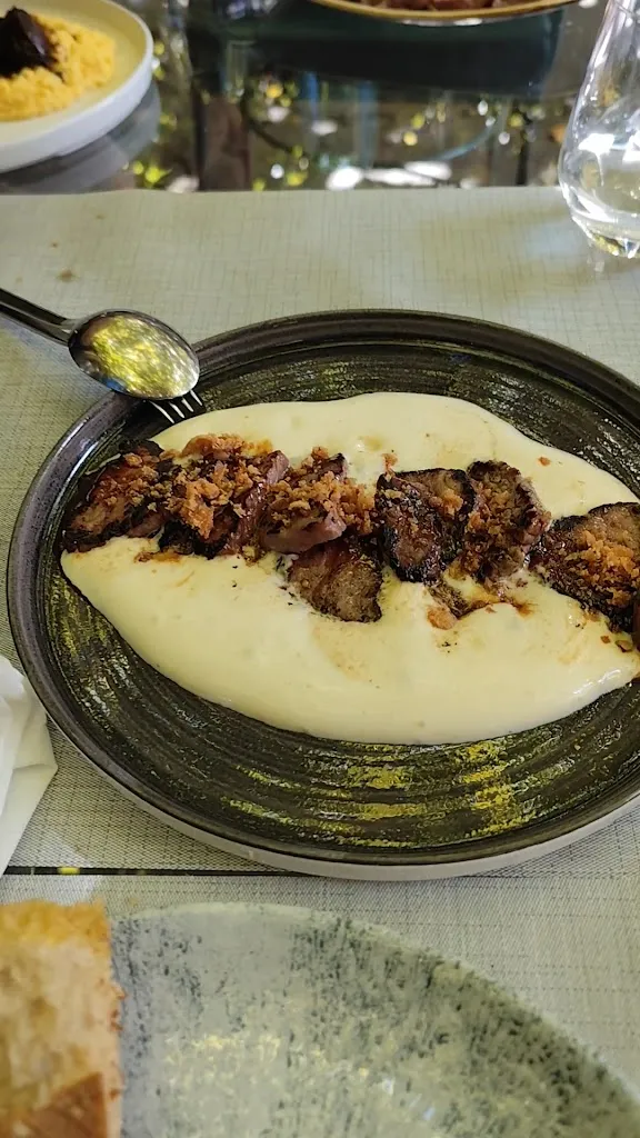 O Sendeiro_Santiago de Compostela_slider_image_2