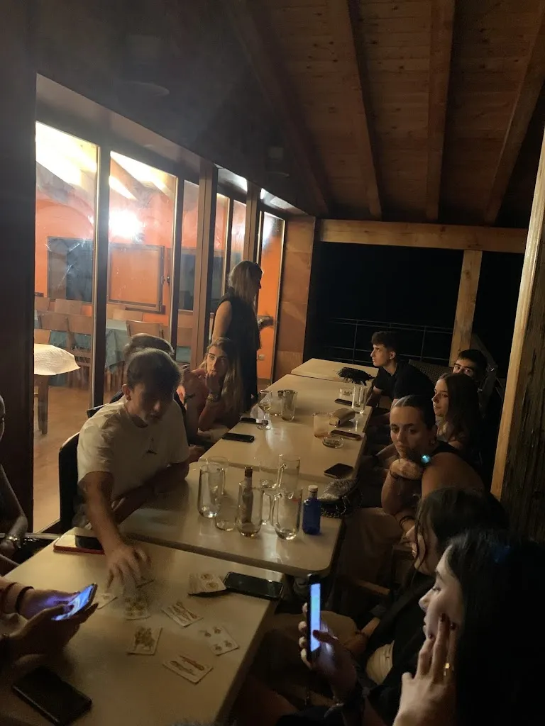 JULEN PANDO ARTIMEZ_BAR FUMISS_Barbadillo del Pez_review