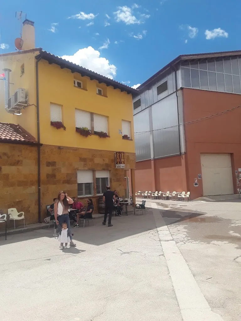 M SB_ATENEA_Baños de Valdearados_review