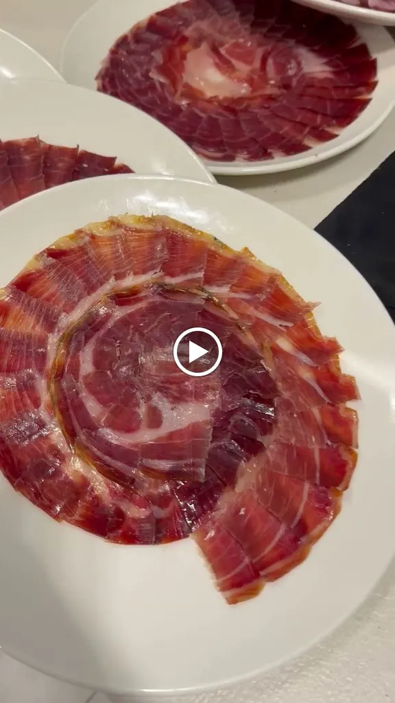 DYMELO Gastro & Bar_Barrio de Muñó_slider_image_2