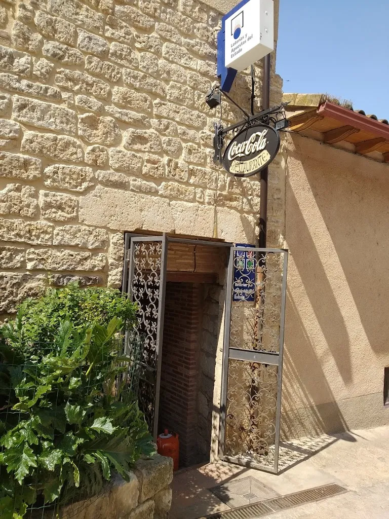 Piedad Medina Rodriguez_Mesón El Arco_Belbimbre_review