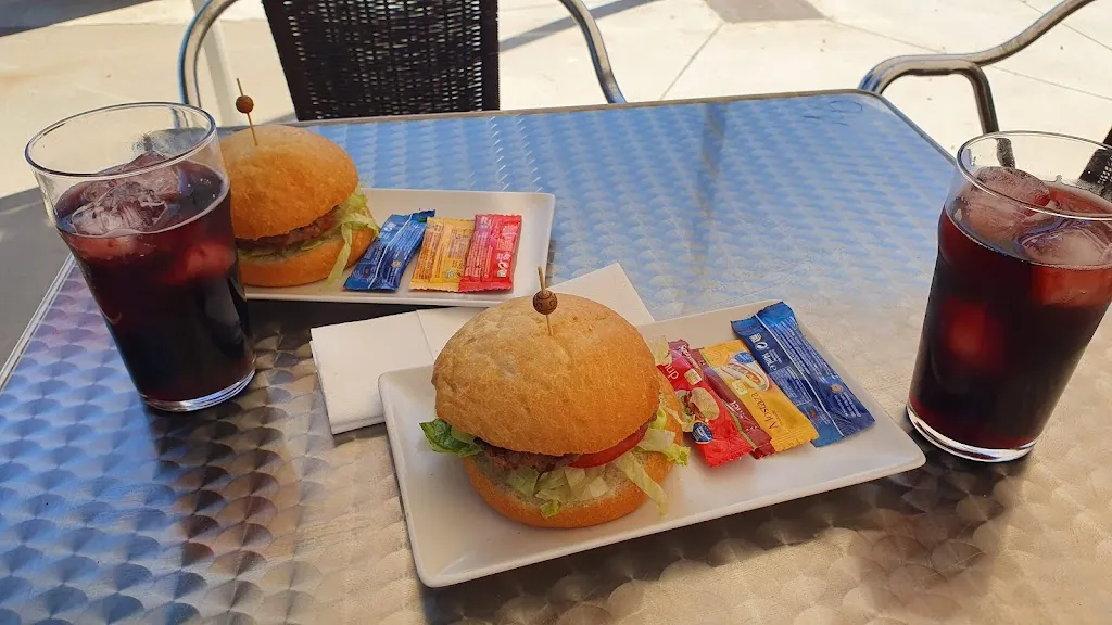Menu_Hamburguesería el Surtidor_Belbimbre_image_5