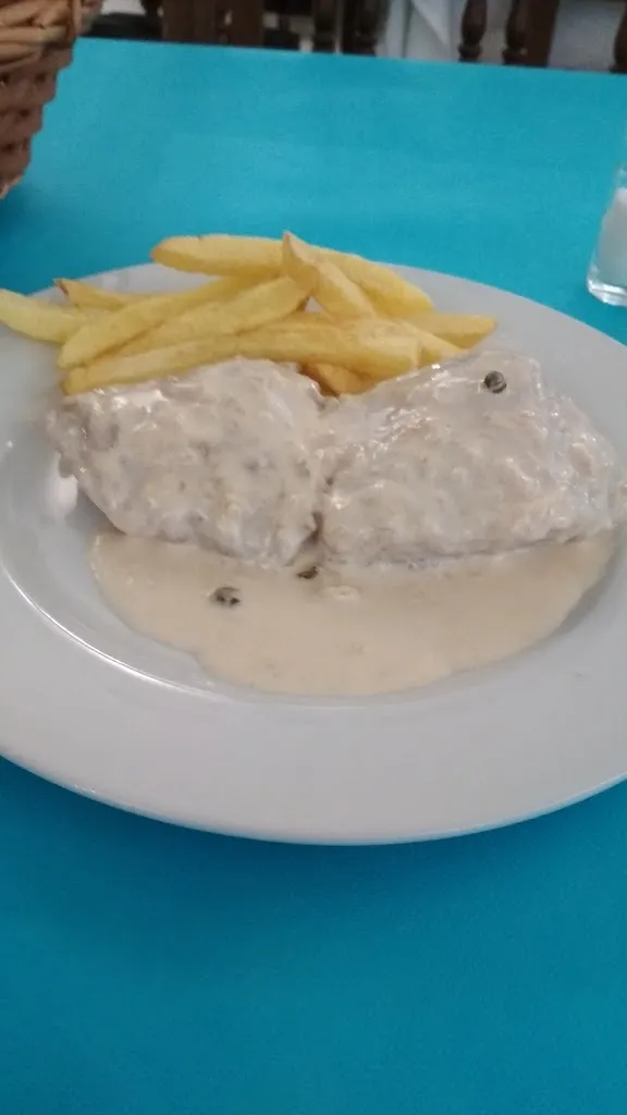 Santiago Martínez_Casa Nicoleta_Berlangas de Roa_review