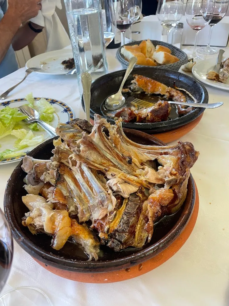 Tamara Lázaro Cristóbal_un lugar de la ribera_Berlangas de Roa_recensione