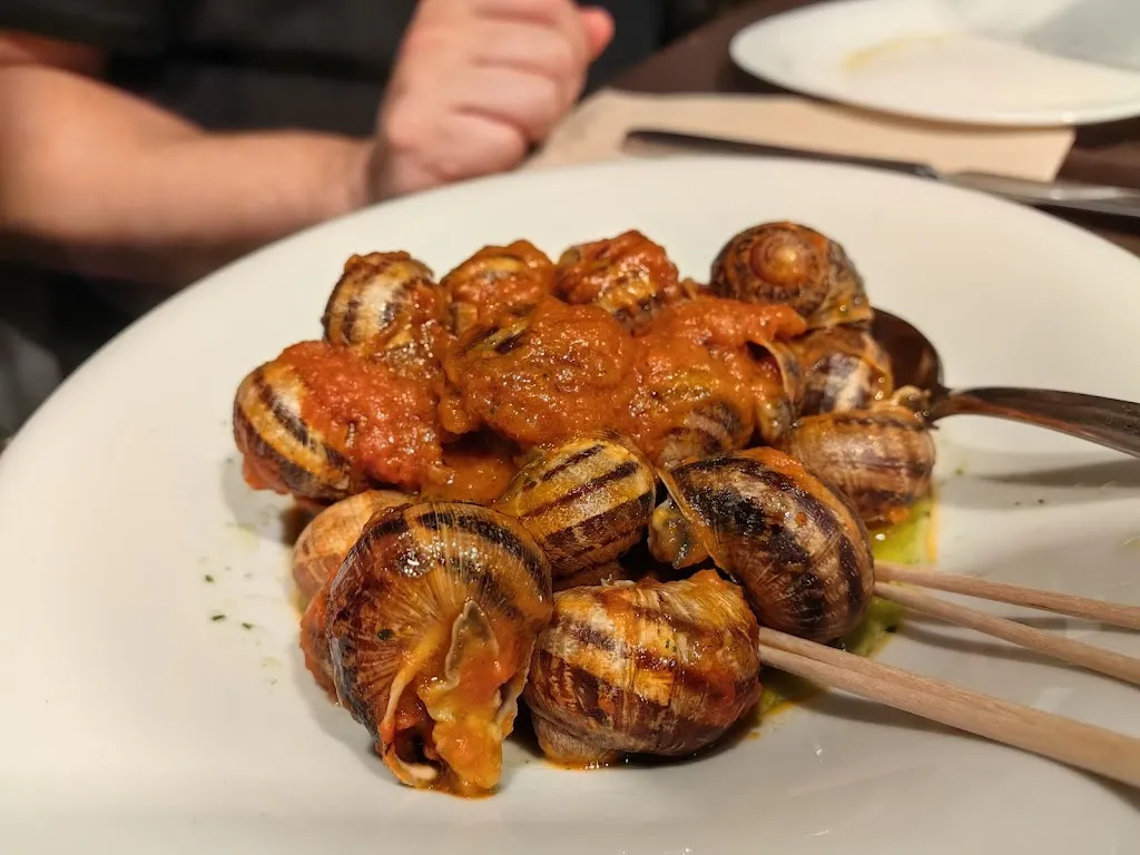 Daniel Lama_Los Caracoles Restaurante_Santiago de Compostela_review