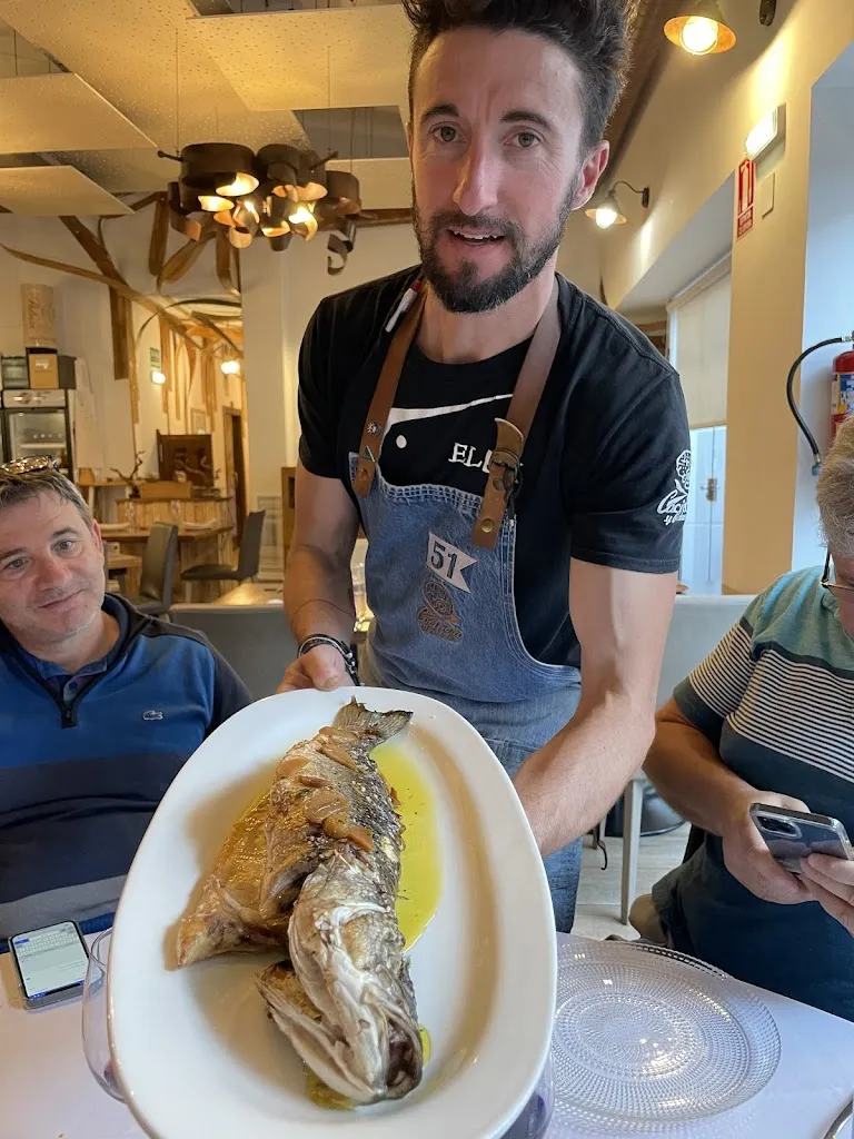 Paul Frolov_El 51 del Sol_Aranda de Duero_review