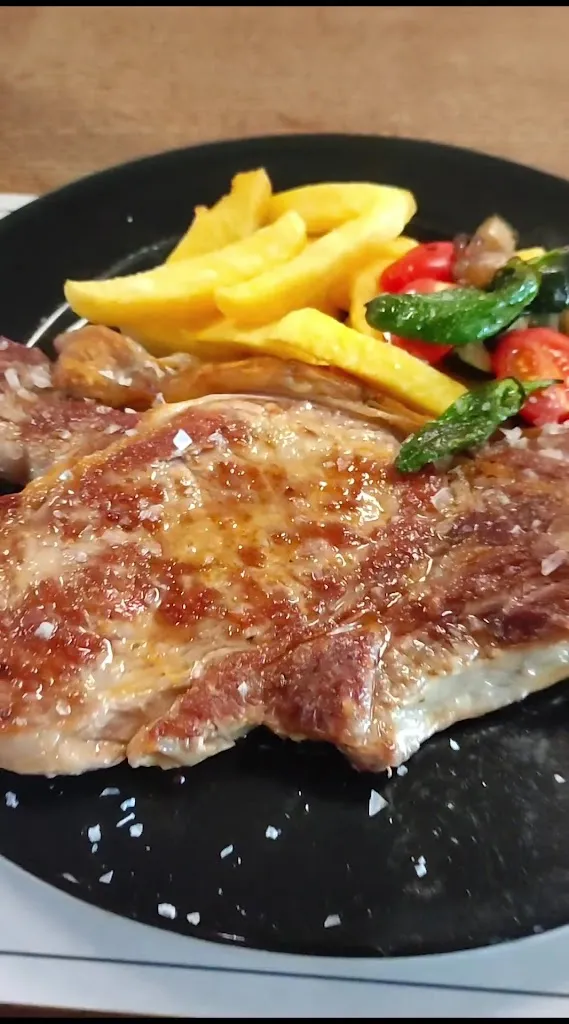 Casa de Xantar O Dezaseis_Santiago de Compostela_slider_image_2