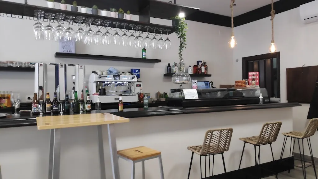 Dori Calvo Álvaro_En Clave_Aranda de Duero_recensione