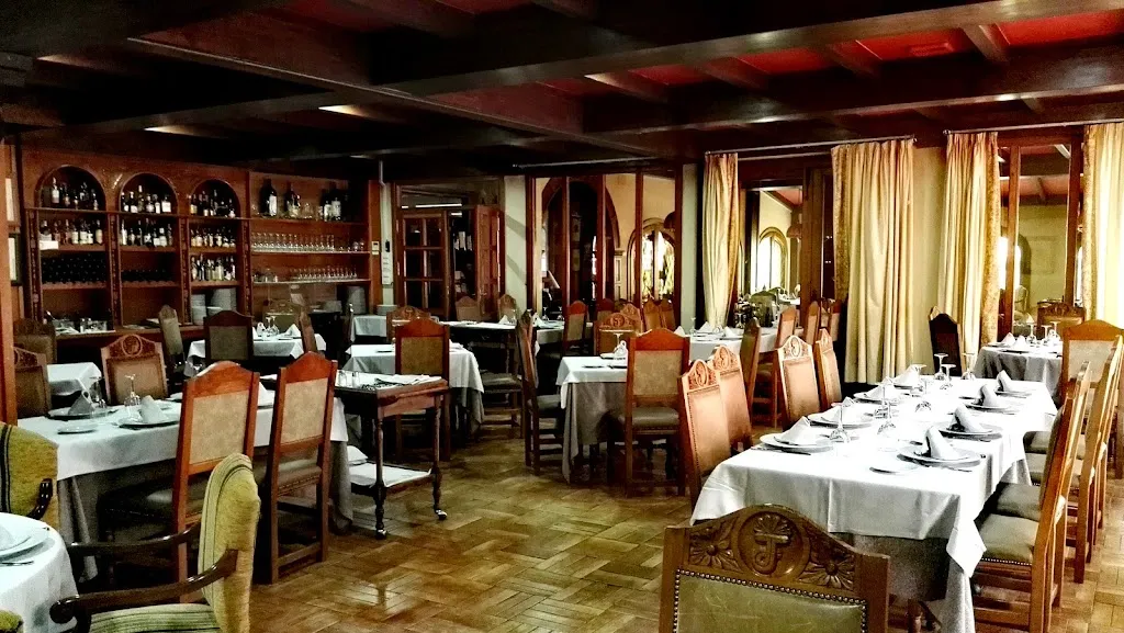 Restaurante Asador Tudanca Aranda - Complejo Tudanca restaurant in Campillo de Aranda