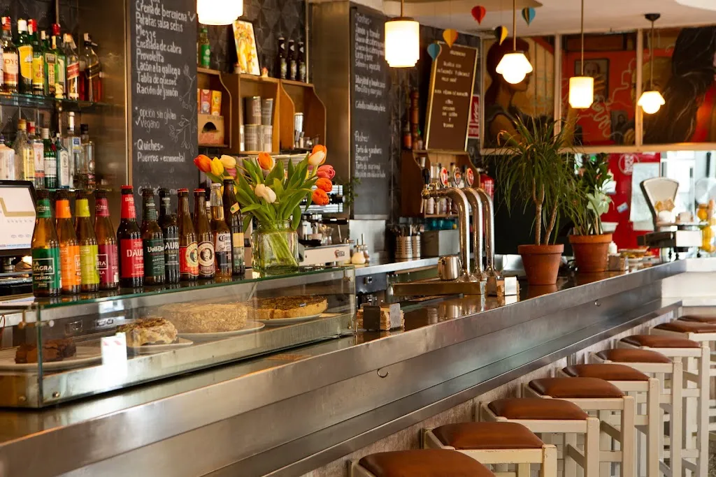 La Cabra en el Tejado_Cantabrana_slider_image_1