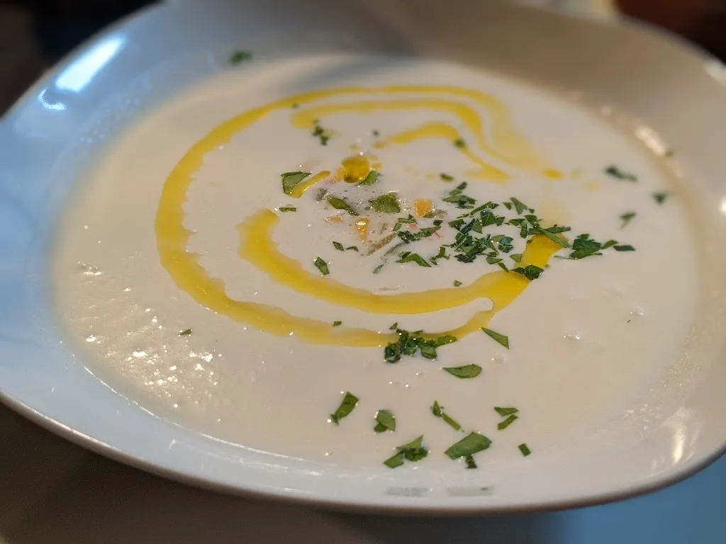 Giacomo Gnecchi Ruscone_Bar-Restaurante Entre Pozas_Cascajares de Bureba_review