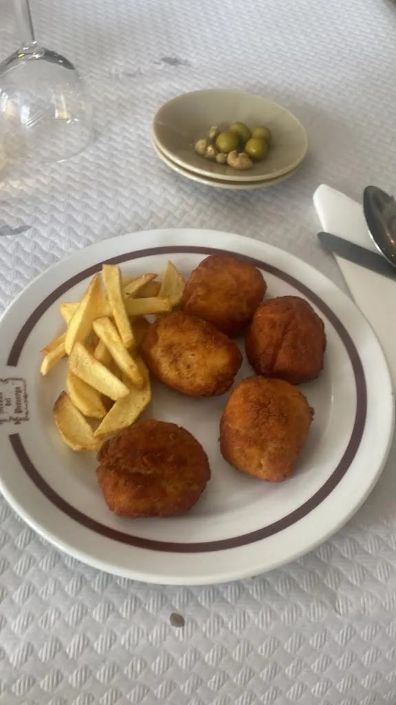 Remco van Hoften_Mesón del Pisuerga_Castrillo de Riopisuerga_review