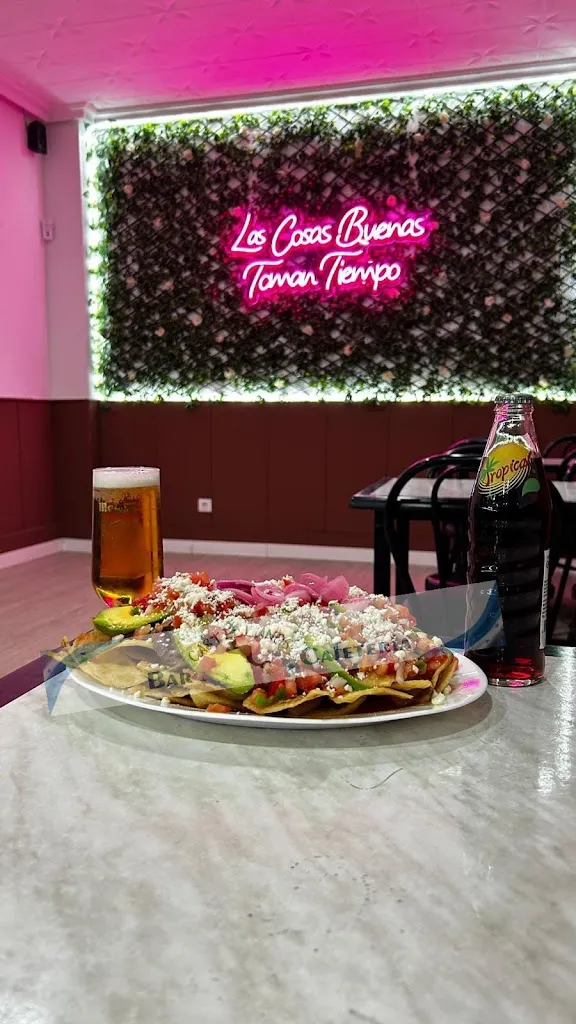 Menu_Bar & Cafetería Castellanos Gastronomía Hondureña y Salvadoreña en Madrid_Castellanos de Castro_image_1