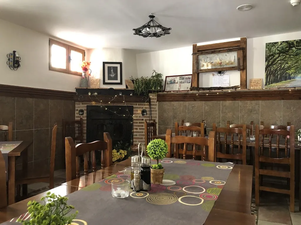 Fuentestrella Restaurante restaurant in Castellanos de Castro