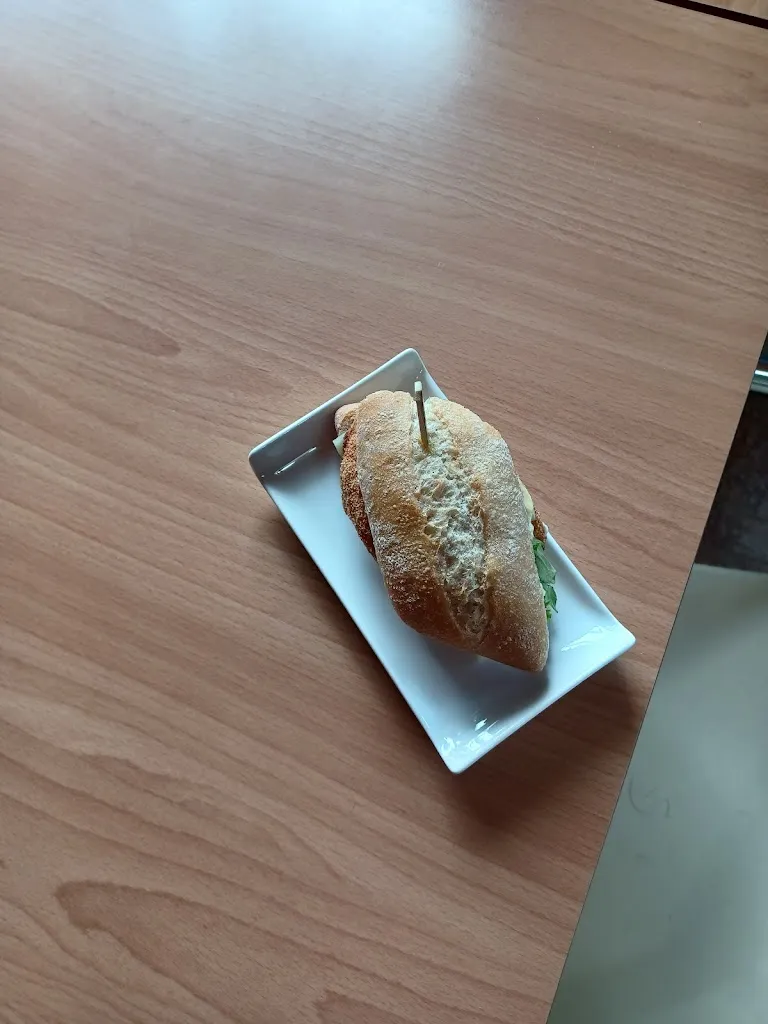 Menu_Restaurante La Retama_Cabezón de la Sierra_image_8