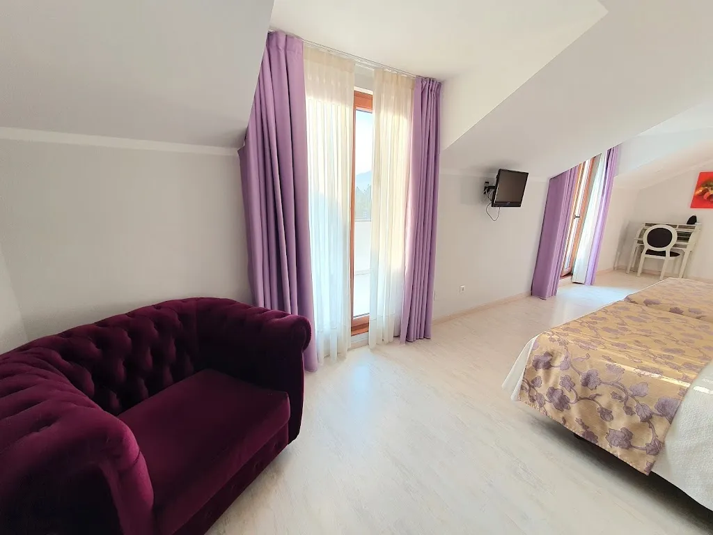 Hotel Valle de Cabezón_Cabezón de la Sierra_slider_image_3