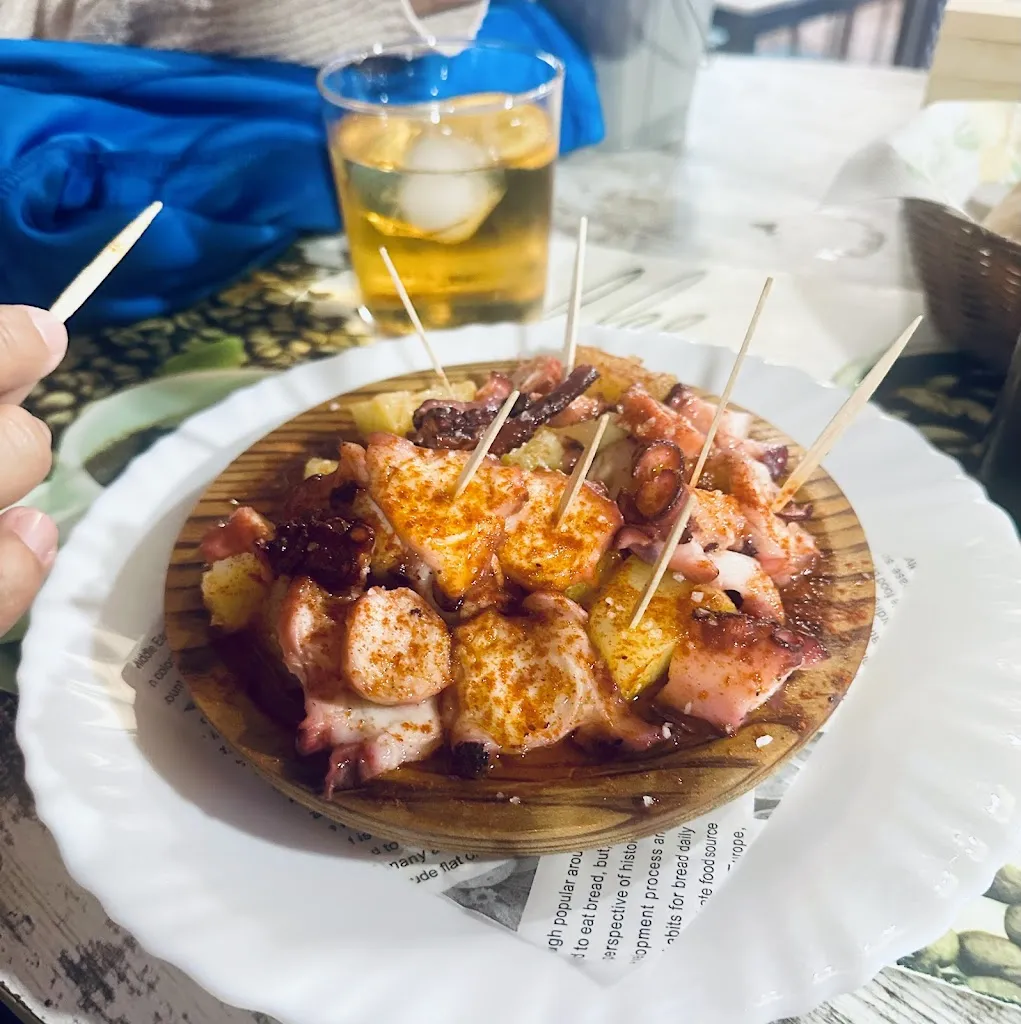 Alberto García_Pulpería A Carmiña_Cabezón de la Sierra_recensione