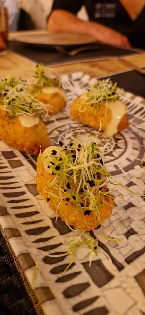 Miriam Neira_El Cotarro_Cabezón de la Sierra_review