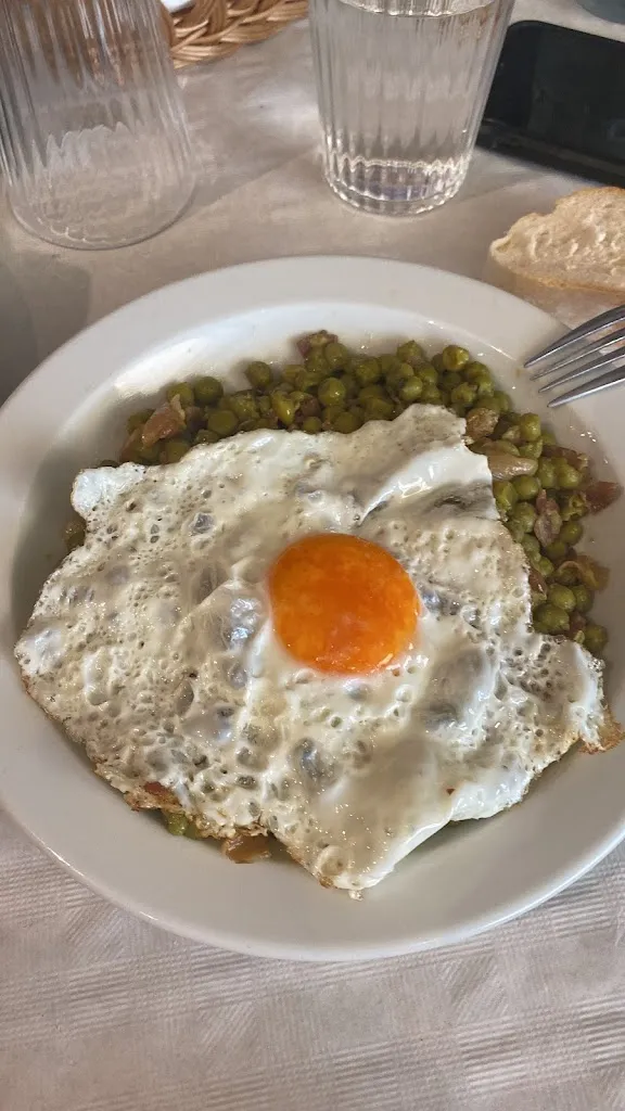 Dario Rubio Moreno_Bar El Paseo Restaurante_Cabezón de la Sierra_review